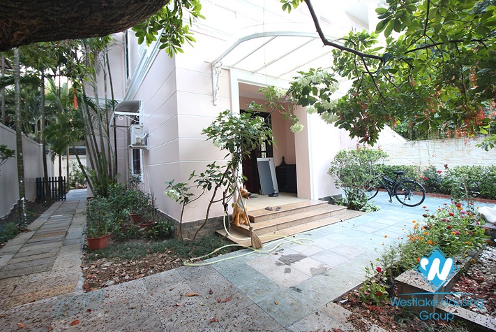 A huge villa with large terrace for rent in Ciputra D Block